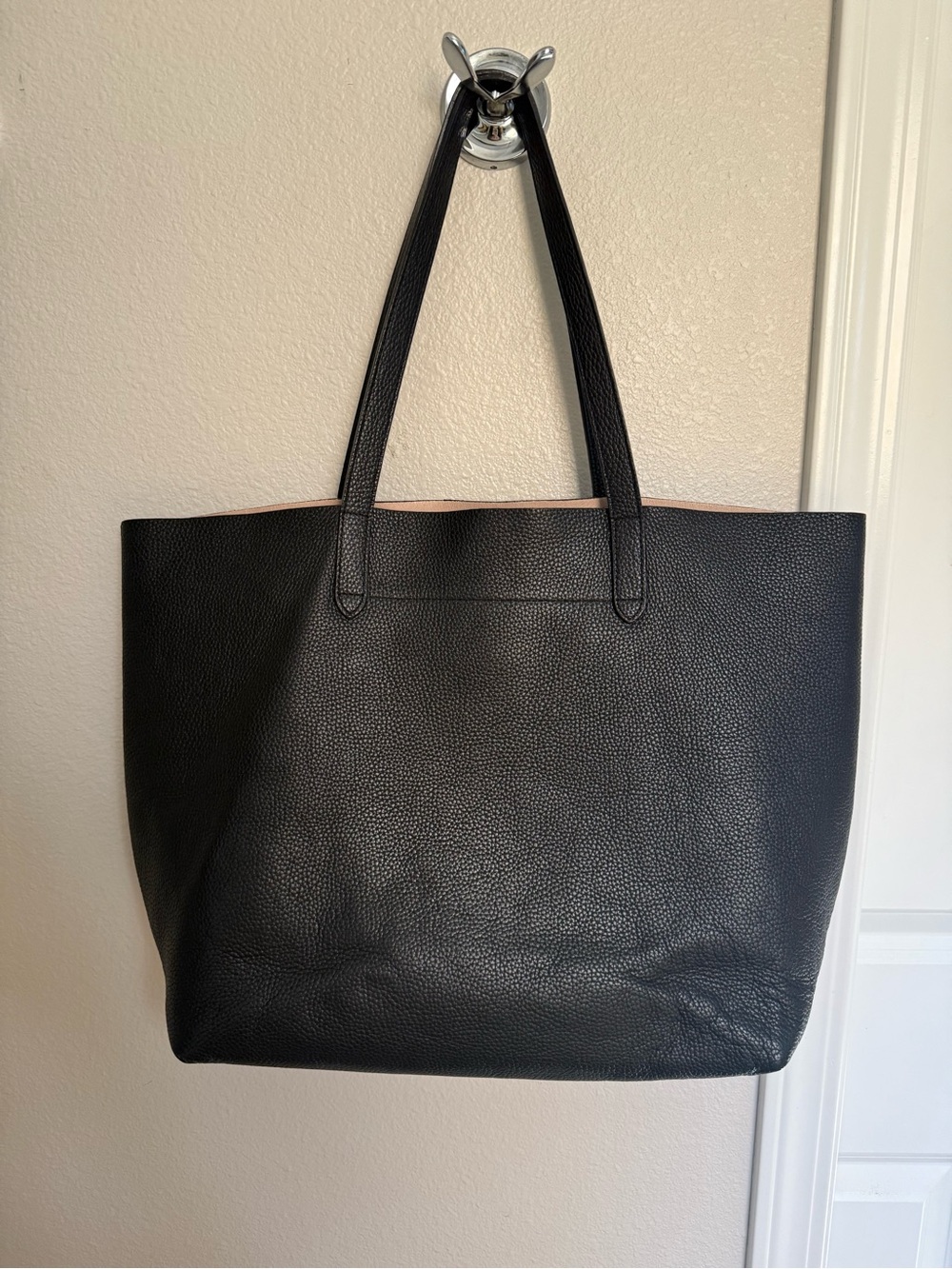 Cuyana black tote